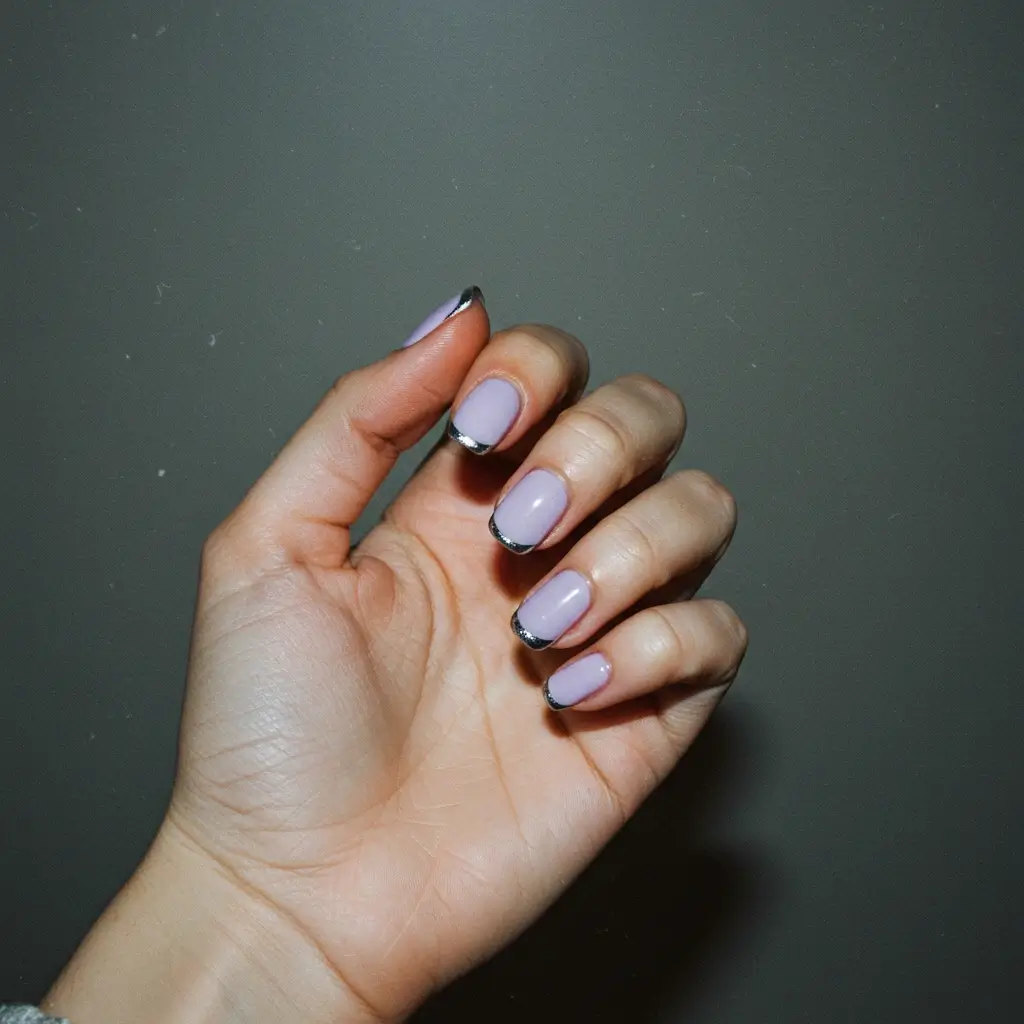 Mettallic Border Nails Image